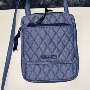 Vera bradley navy quilted purse - brand new condition - never used before